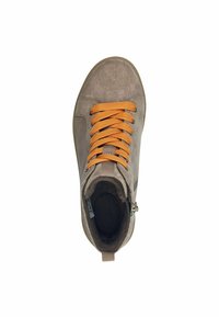 Graue Wildleder-Hightop-Schuhe mit orangefarbenen Schnürsenkeln. Mit einem Reißverschluss an der Seite und einem weichen Innenfutter. Runde Zehenform.