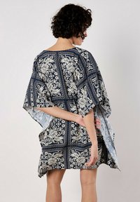 Apricot Vardagsklänning - navy