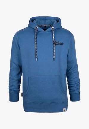 Blauer Hoodie aus weichem Stoff, mit einer Fronttasche, verstellbarem Kapuzenzug mit schwarz-weißen Kordeln und einem aufgedruckten Logo auf der Brust.