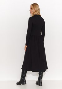 Makadamia DRESS WITH A STAND-UP COLLAR - Sukienka letnia