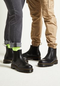 Dr. Martens Botines - black