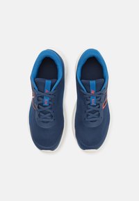 New Balance 520V8 UNISEX - Cestná bežecká obuv - navy