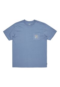 Blue t-shirt made from cotton, featuring a left chest pocket and a printed design with palm trees and text on the pocket. Structured fit.
