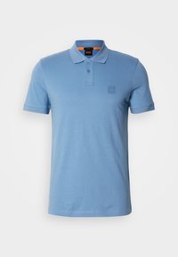 Unselected, open blue
