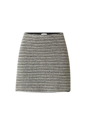 Schwarz-weiß horizontal gestreifter, gestrickter Minirock mit geradem Schnitt und elastischem Taillenbund.