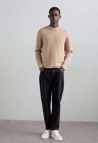 Filippa K - Sweter