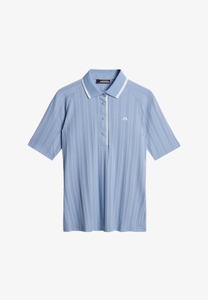 Lichtblauwe polo met korte mouwen, voorzien van verticale strepen, een drieknoopsluiting en een ribgebreide kraag met een witte accent. Logo op de borst.