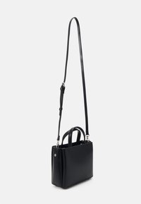 PARFOIS Sac à main - black