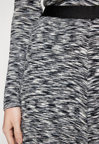 Mads Nørgaard SPACE VERAN PANTS - Leggings - multi black