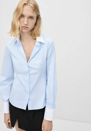 Blus - light blue
