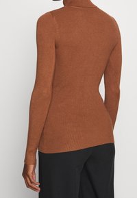 Anna Field Stickad tröja - brown