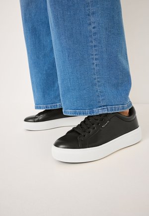 1-23736-42 - Baskets basses - black leather