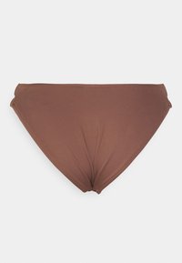 Parte de baixo de biquíni castanha com uma textura suave, design de altura média e costuras laterais. Apresenta um ajuste justo e um estilo minimalista.