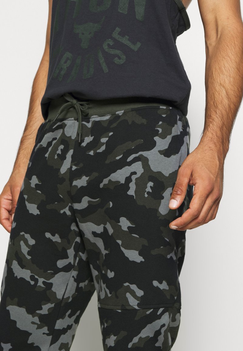 incluir Injusto habilidad Under Armour RIVAL - Pantalon de survêtement - baroque green/kaki - ZALANDO.FR incluir Injusto habilidad Under Armour RIVAL - Pantalon de survêtement - baroque green/kaki - ZALANDO.FR