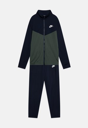 Nike Sportswear SPORTSWEAR - Chándal - obsidian/vintage green/white