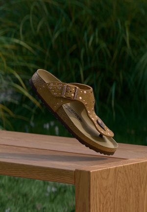 GIZEH RIVET NARROW - T-pántos szandálok - brown