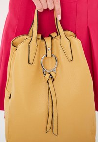 Cesare Gaspari Mochila - yellow