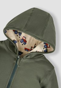 JoJo Maman Bébé HIPPO APPLIQUE REVERSIBLE HOODIE - Kardigán - khaki green tractor