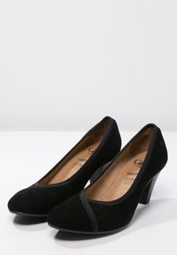 Caprice Escarpins - black