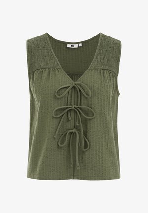 Haut sans manches vert olive avec un décolleté en V, en tissu texturé, et trois nœuds attachés à l'avant. Présente des détails froncés sur les épaules.