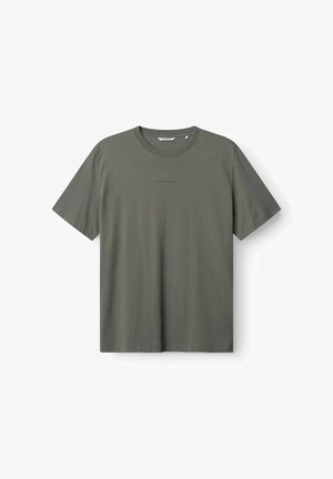 Olivengrøn kortærmet bomulds-T-shirt med rund hals og lille, diskret tekstlogo centreret på brystet.