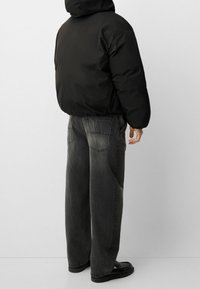 Bershka Zimní bunda - black