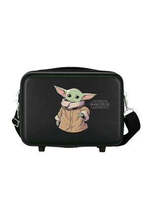 Bolso de hombro rígido negro con el personaje Baby Yoda y el logo de Star Wars en el frente.