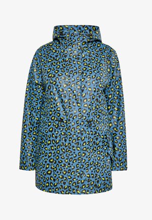 Wasserfeste Jacke mit Leopardendruck in Blau, mit schwarzen und neongrünen Flecken; ausgestattet mit Kapuze, Vorderreißverschluss und zwei Seitentaschen.