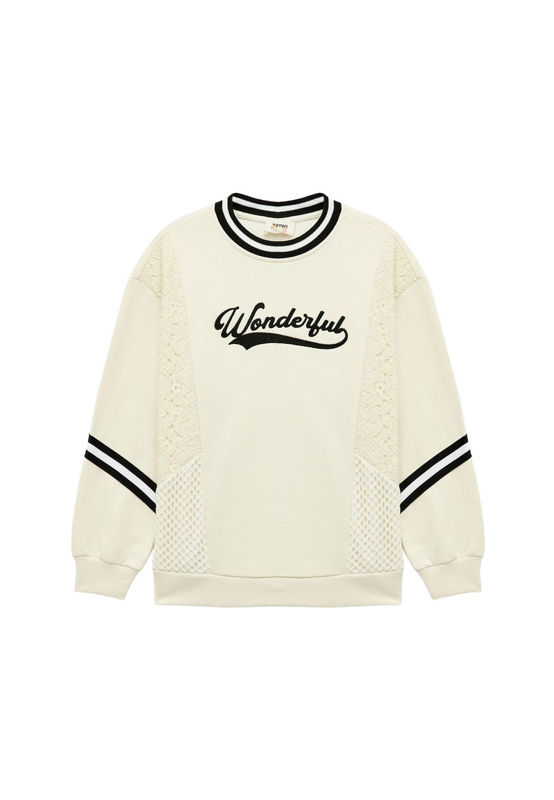 Crème sweatshirt met zwarte "Wonderful" borduring, kant zijpanelen en zwart-witte gestreepte manchetten en ronde hals. Zachte textuur.