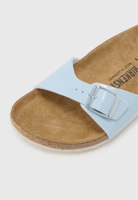 Birkenstock MADRID BF PATENT BABY BLUES - NARROW - Παντόφλες - baby blue