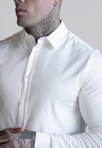 SIKSILK ESSENTIALS - Shirt - white