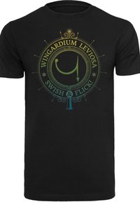 Černé bavlněné tričko s kruhovou grafikou a textem "WINGARDIUM LEVIOSA", zelenými a modrými akcenty, zobrazením hůlky a šipek.