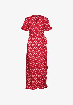 Robe portefeuille rouge à fleurs avec des manches courtes, un ourlet ondulé et une ceinture nouée à la taille. Petits motifs de fleurs blanches sur le tissu.