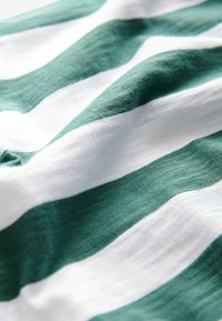 Next CREW NECK - Marškinėliai su spaudiniu - green white