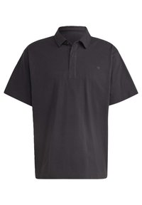 Tmavě šedé polo tričko vyrobené z bavlny, které má knoflíkovou légou, klasický límec a malé logo na hrudi. Krátké rukávy.
