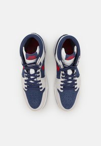 Jordan AIR JORDAN 1 ZOOM CMFT 2 granatowy