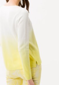 BRAX Pullover - yellow