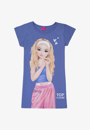 Maglietta viola con una ragazza dei cartoni che forma un cuore con le mani, indossa una fascia bianca, un top blu e pantaloni rosa con la scritta "TOP Model".