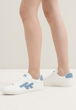 Sneakers laag - white sky