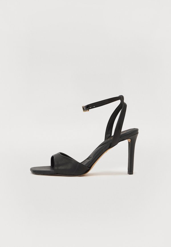 SAKE - Ankle cuff sandals