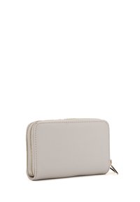 Portafoglio zip grigio chiaro con superficie texturizzata, forma rettangolare e hardware a contrasto. Presenta un design compatto per una facile portabilità.