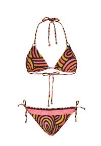 Costume da bagno composto da un top triangolare con legature, un fondo basso coordinato con legature laterali, entrambi con una base nera decorata da audaci motivi a vortice arancioni e rosa.