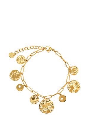 Goldenes Kettenarmband mit unregelmäßigen gehämmerten runden Anhängern und zwei kleinen sternförmigen Ausschnitt-Anhängern an einer verstellbaren Gliederkette.