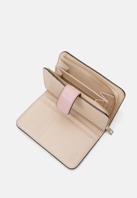 Furla CAMELIA COMPACT WALLET - Piniginė - alba/ballerina