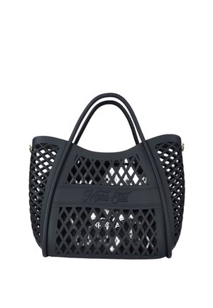 Schwarze Tote-Tasche mit diamantförmigen Ausschnitten, doppelten Griffen und einem horizontalen Band mit dem Markennamen Marc Ellis geprägt.