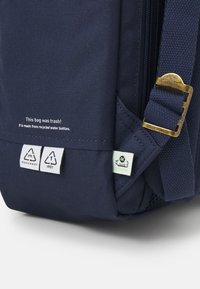 Doughnut MACAROON LARGE REBORN SERIES BACKPACK UNISEX - Tagesrucksack - navy