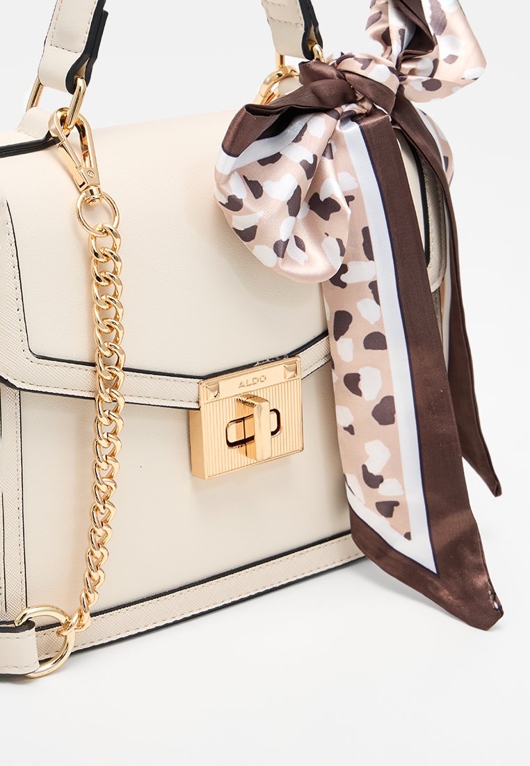 Handtasche
