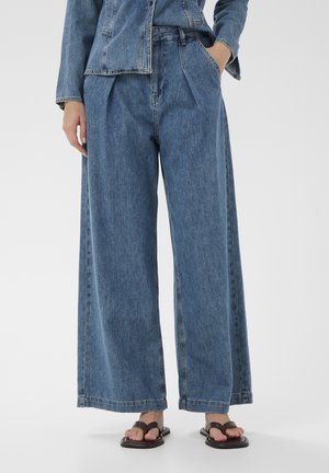 DOPHINAIW  - Široké nohavice - washed medium blue denim