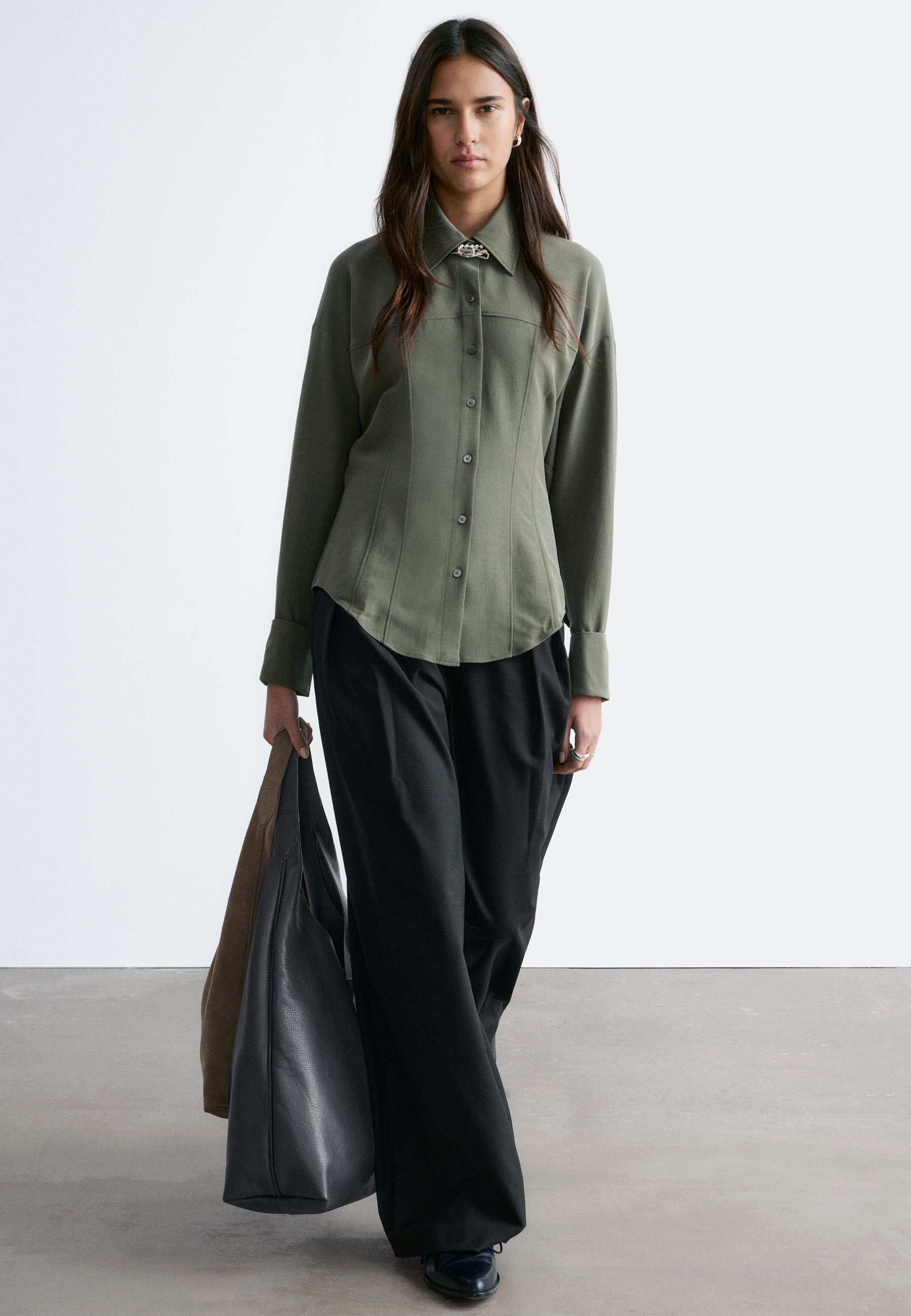 & OTHER STORIES BALLOON-SLEEVED - Button-down blouse - dark khaki
