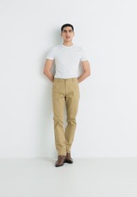 Thumbnail Image 2